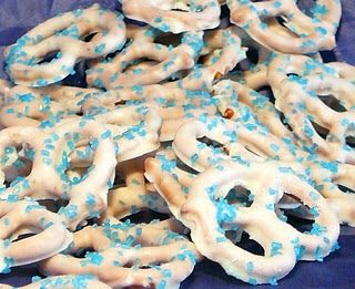 Baby shower (Blue sprinkles) white chocolate pretzels