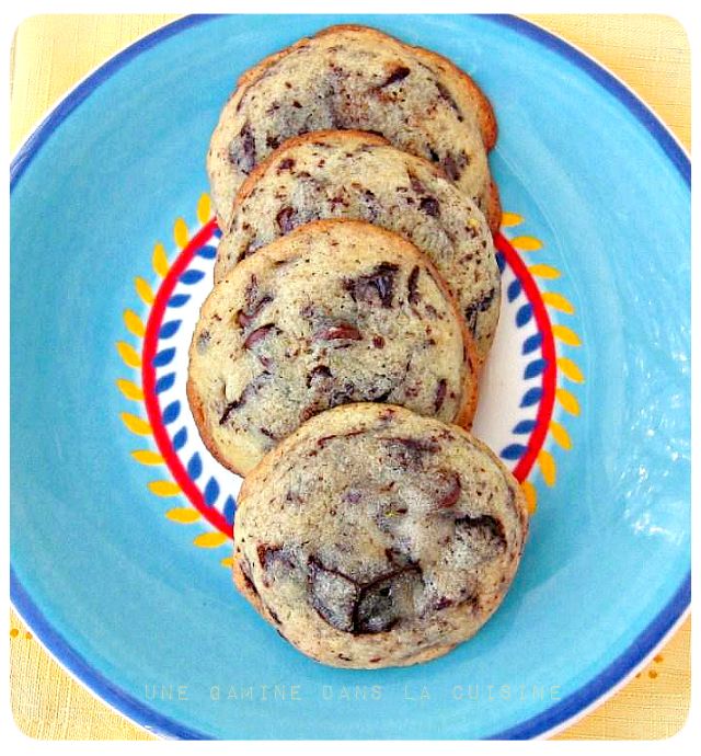 Cream Cheese-Chocolate Chip Cookies: I adore anything with cream cheese.