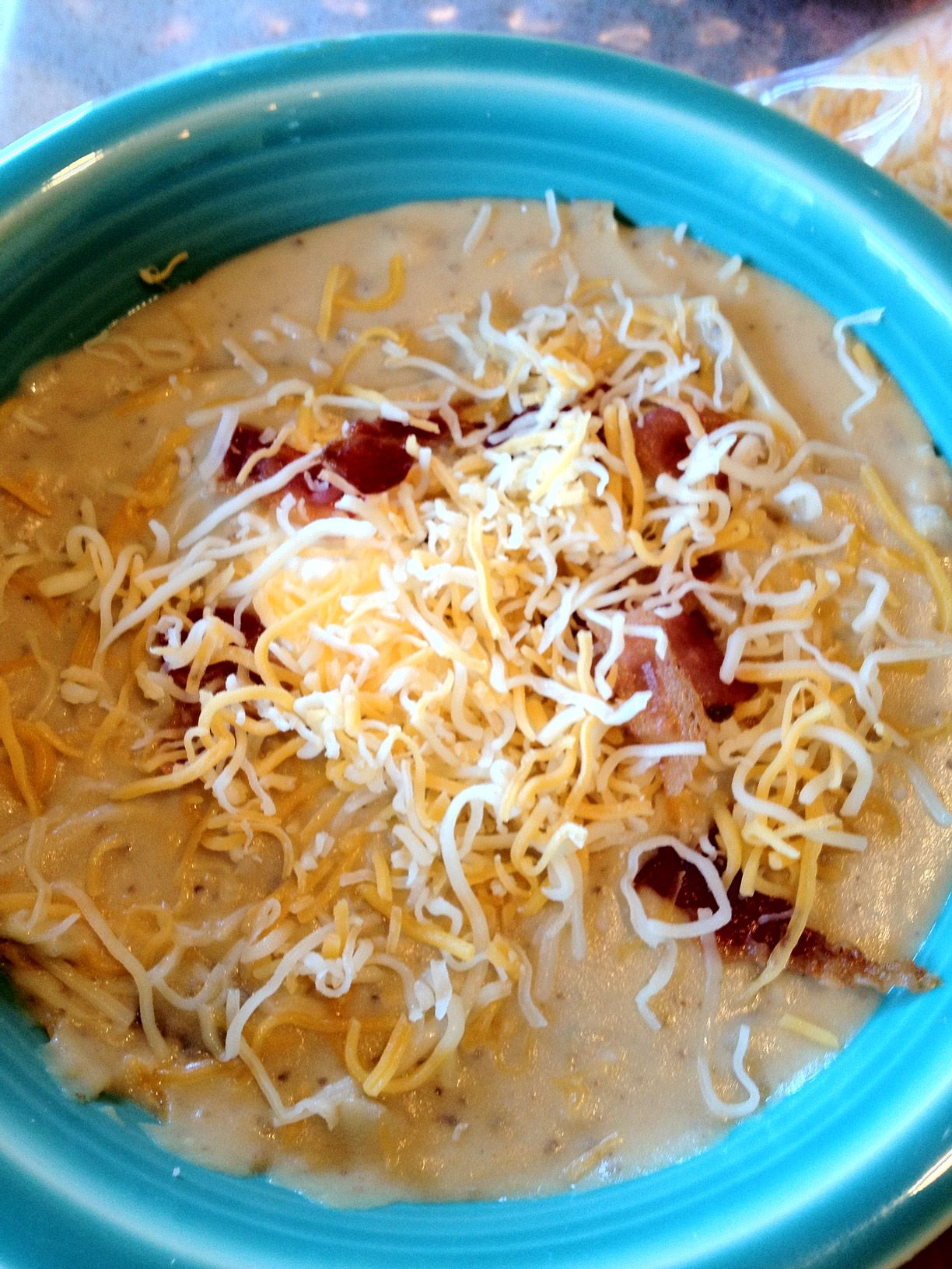 Crock Pot Loaded Baked Potato Soup..this would be so good on a cold fall night..