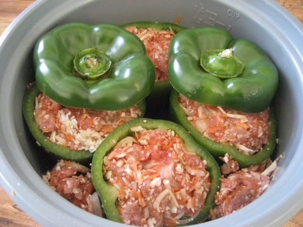Crock pot stuffed bell peppers