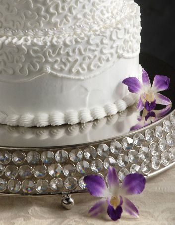 Crystal 17" Round Silverplated Cake Stand