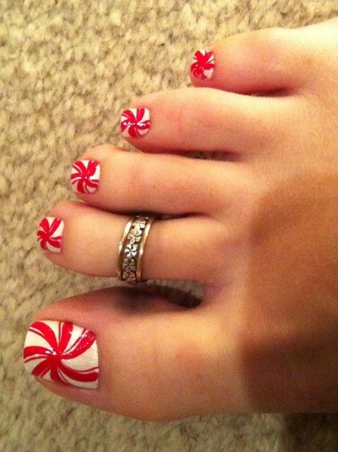 Cute Christmas toes