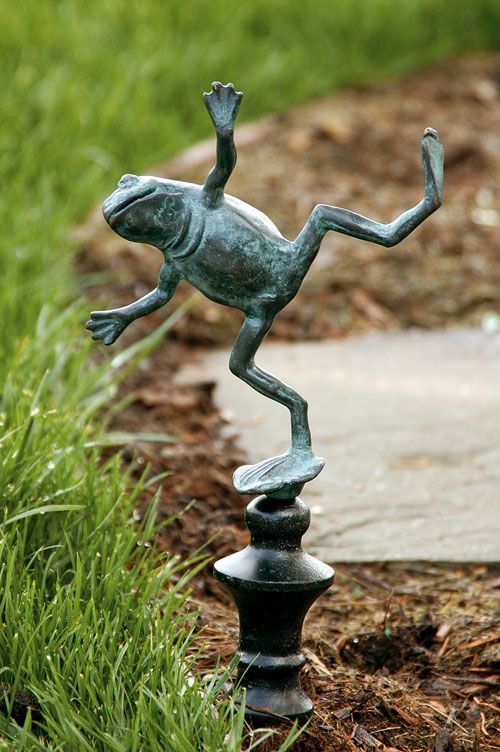 Dancing Frog Hose Guard