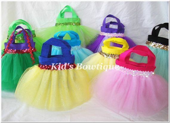 Disney Princess tutu party favor bags – how cute are these?!?