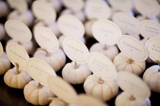 Easy DIY ghost pumpkin place card holders.  How perfect for a fall wedding!