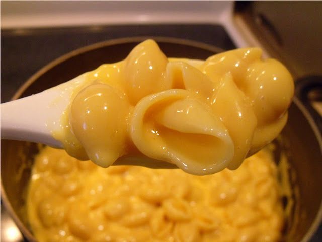 Easy extra creamy mac & cheese. As easy as making a box mix, but all homemad