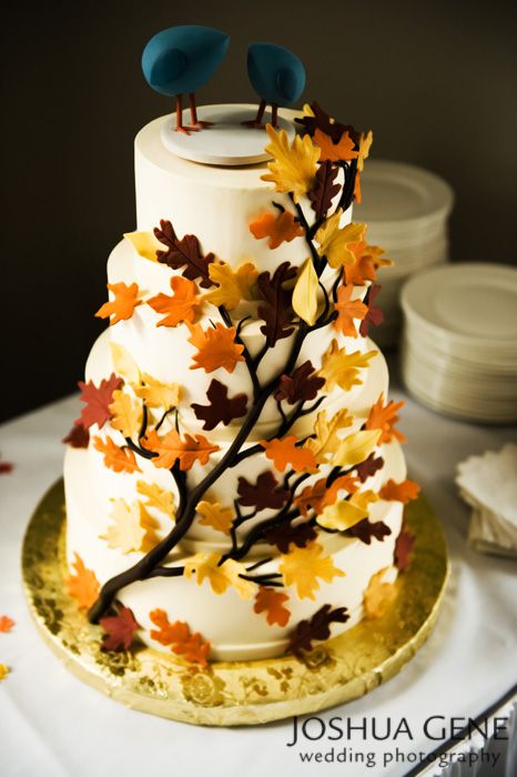 Fall wedding cake.