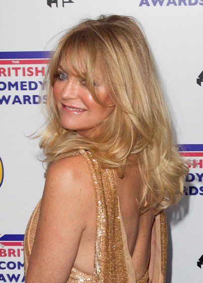 Goldie Hawns long, blonde hairstyle