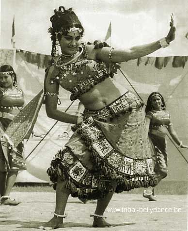 Hindustani gypsy dancing girls. "The dances of the Punjab, the Sind region,