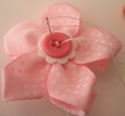 How to make ribbon flowers