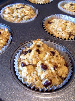 I could eat them everyday for breakfast! [Oatmeal Cupcakes: 3 mashed bananas (th