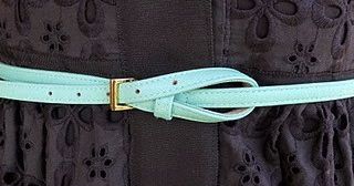I just love a great belt : ) Fun ideas on how to tie them.