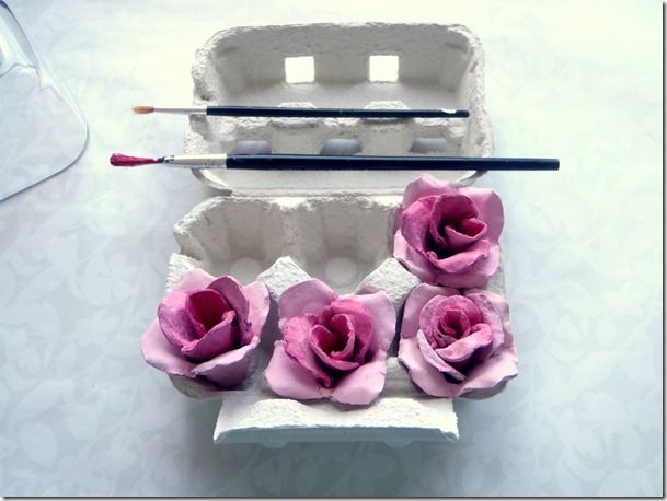 Make roses from egg cartons