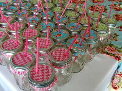 Mason Jars with cupcake liners…clever drink idea!