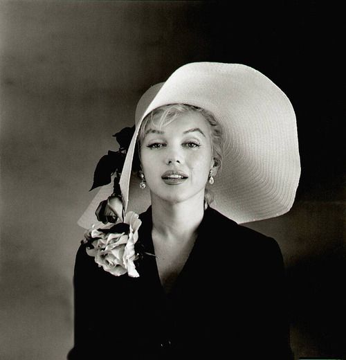 Monroe: A Classic Beauty