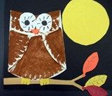Owls made with a folded paper plate!  Love how easy this is, I think I would let