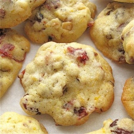 Soft and Chewy Vanilla-Orange Cranberry Cookies: home(run) for the holidays