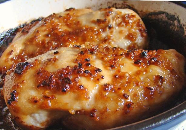 THIS IS FREAKING AMAZING! Just 4 ingredients – chicken, garlic, brown sugar and