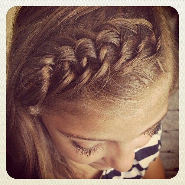The Knotted Braid Headband tutorial… so easy, and very beautiful!