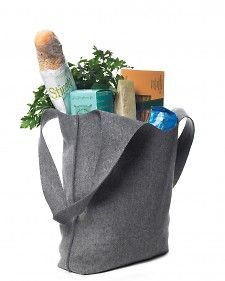 This soft felt bag is simple enough to make in multiples for shopping trips and