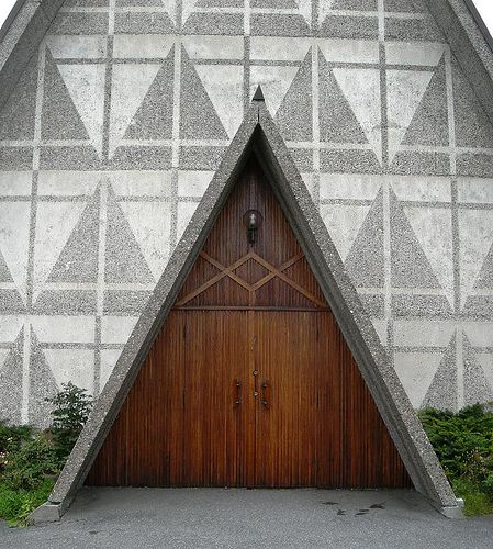 Triangle doors. Bakkehaugen Kirke, Norway.