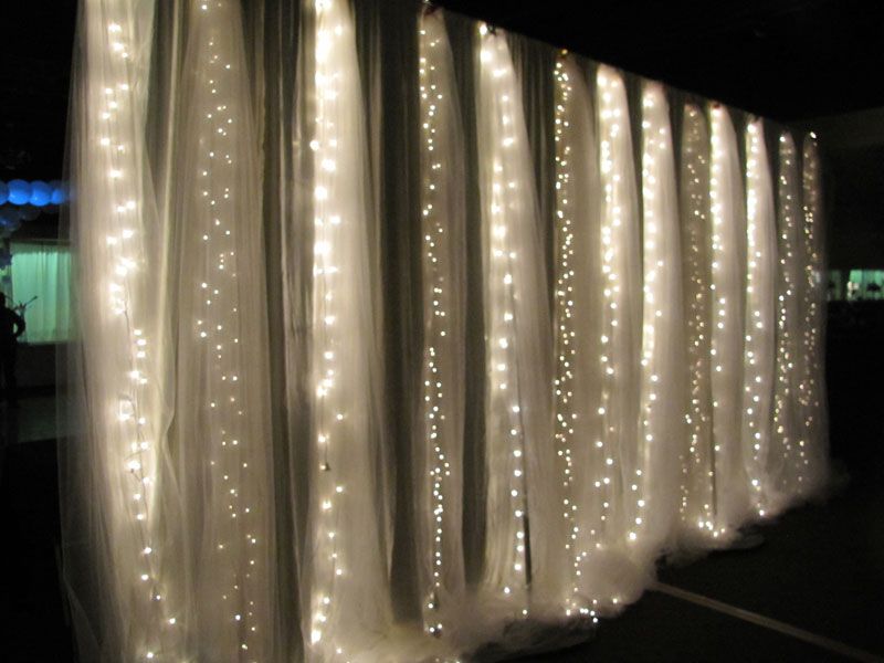 Tulle + String Lights: gorgeous for a reception