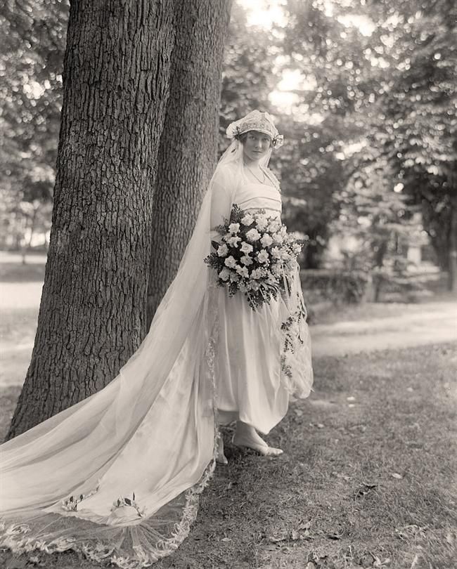 Wedding Dress of 1910's