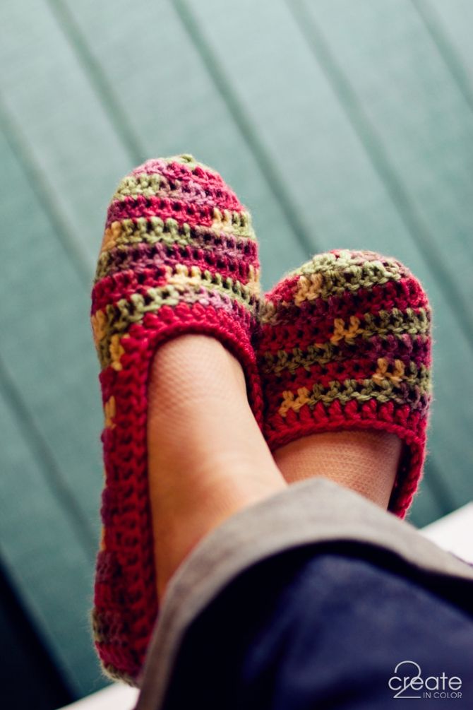 cozy crochet slippers for winter