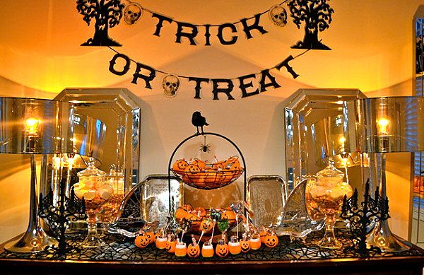 A Halloween decoration vignette -   40 Spooky Halloween Decorating Ideas for Your Stylish Home