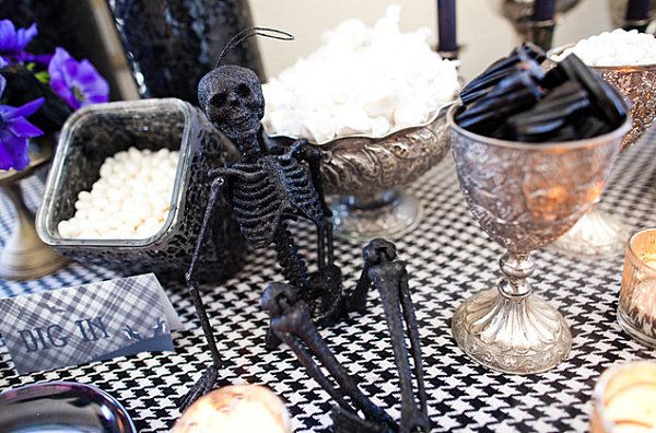 A glittering Halloween skeleton -   40 Spooky Halloween Decorating Ideas for Your Stylish Home