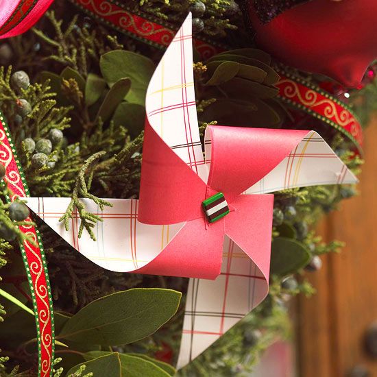Paper Pinwheel Ornament -   Easy Christmas Ornaments