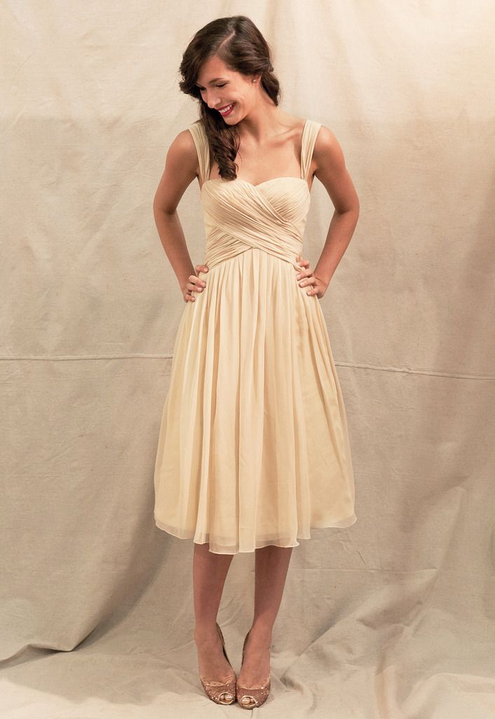 natural waist- perfect for my future vintage wedding!