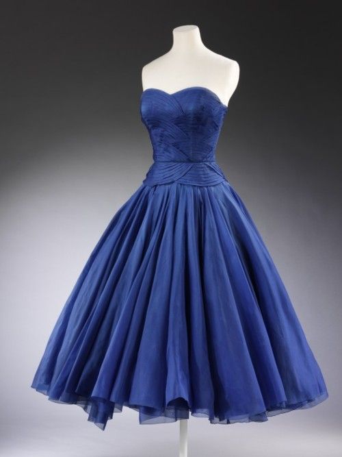 omg.thatdress. blue dress