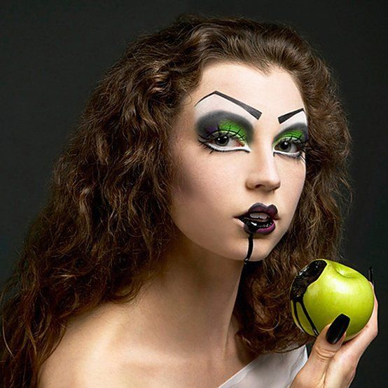halloween makeup spooky green apple black blood princess -   Halloween Makeup Ideas