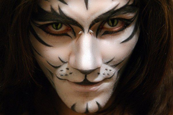 halloween makeup for men white tiger face painting -   Halloween Makeup Ideas