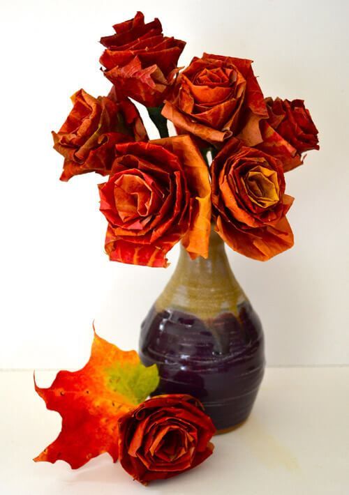 Autumn leaf bouquet -   HOME DECORATIONS WITH FALL LEAVES