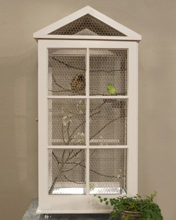 Another great way to upcycle old windows!