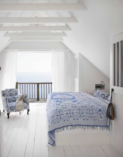 Blue and white bedrooms get me every time
