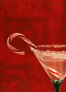 Candy Cane Martini: perfect drink for a Christmas party!