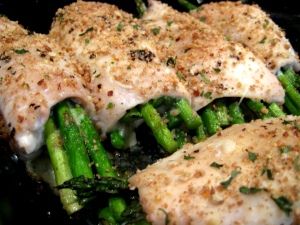 Chicken rolls w/ asparagus and mozzarella – a quick, easy, and healthy weeknight