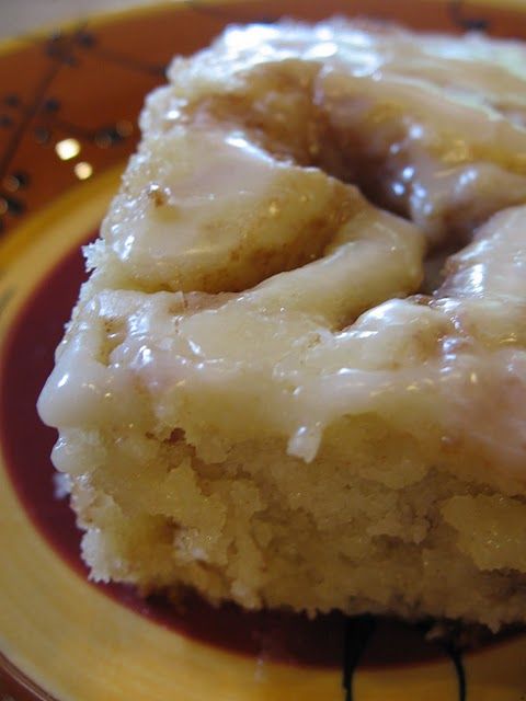 Cinnamon Roll Cake- Literally melts in your mouth! Maybe good for Christmas brea