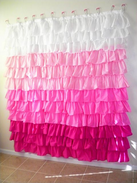 DIY Anthropologie ruffled shower curtain. I've been waiting for somebody to