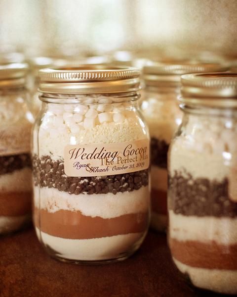 DIY Hot cocoa mix for winter wedding favors