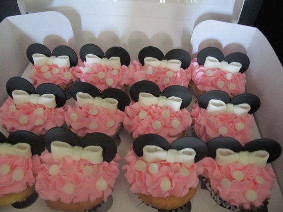 Edible Fondant Minnie Mouse Cupcake Toppers by bluehawk1982, $14.95