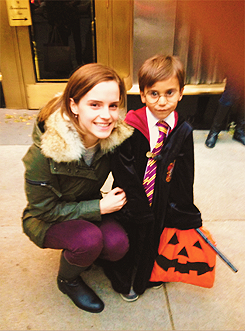 Emma Watson to 5 year old boy: "Excuse me, are you Harry Potter? That&#8217