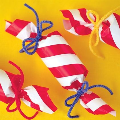 Holiday Crackers Craft