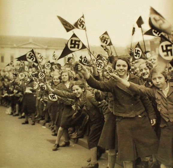 Nazi Girls.