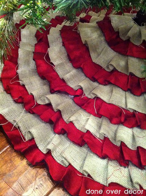 Ruffle no sew tree skirt- love the burlap and red!