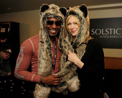 Solstice sunglasses in Sundance: Laura Prepon, Kate Bosworth