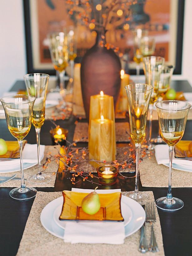 Sophisticated Thanksgiving Table Settings + more creative decor ideas! Love it!